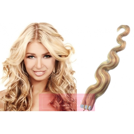 Vlnité vlasy pro metodu Pu Extension / Tape Hair / Tape IN 60cm - platina / světle hnědá